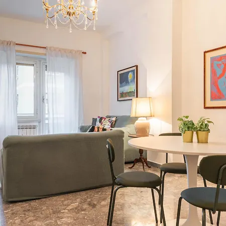 Апартаменты Vintage Flat
